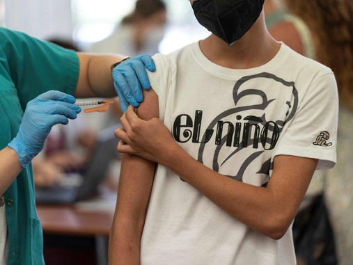 Se abre preregistro para vacunar contra covid a menores de 15 a 17 años sin comorbilidades