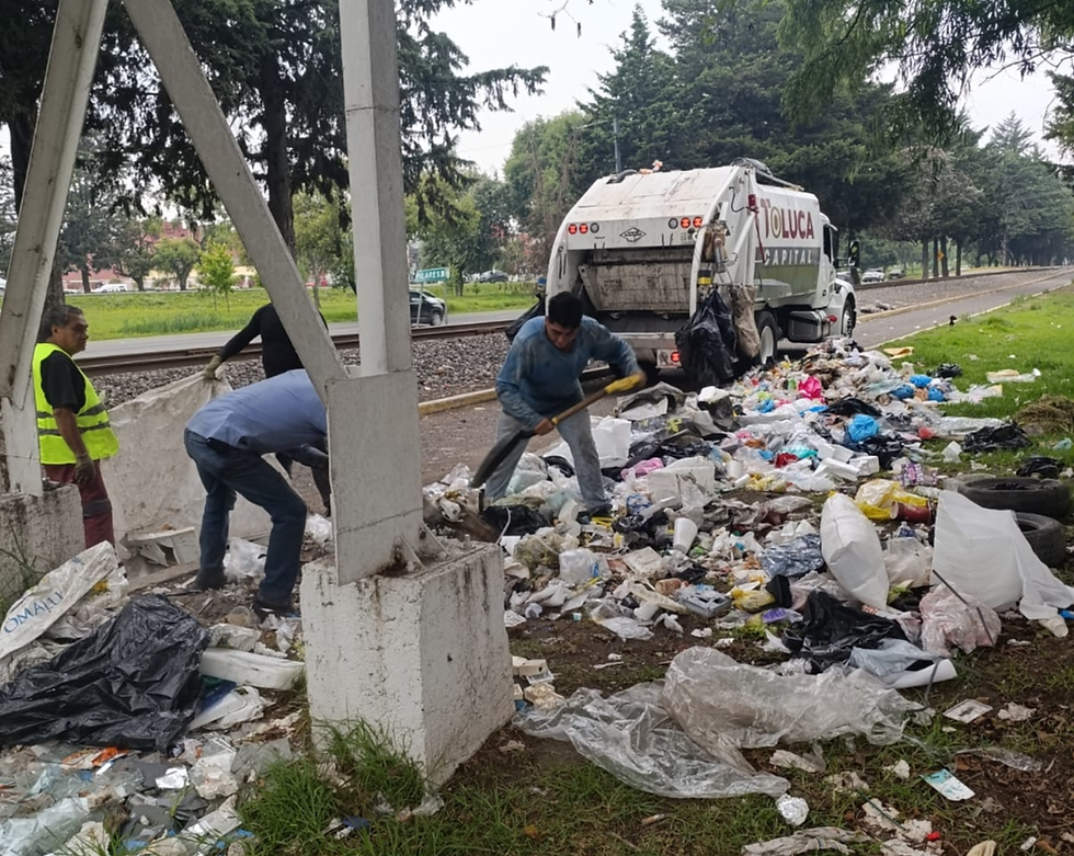 Retiran 12 toneladas de basura de Paseo Tollocan; advierten que habrá vigilancia para sancionar a infractores