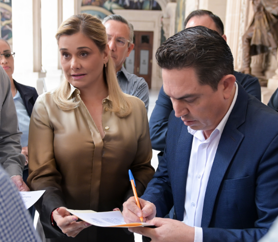 Fiscalía General de la República citó comparecer a la gobernadora Maru Campos