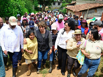 Tejupilco: Reubicarán casas dañadas por desbordamiento de río en Rincón de López