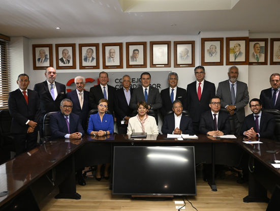 Lleva Delfina Gómez sus propuestas en materia de seguridad y competitividad económica ante el CCE