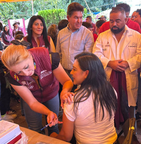 Jornadas dominicales de vacunación alcanzan 24 mil dosis en el Edomex