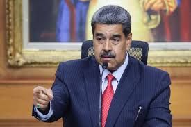 El mandatario venezolano señala que su país enfrenta su peor amenaza en 100 años