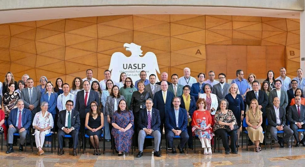 UAEMéx refrenda compromiso con la mejora  y la transformación educativa en reunión nacional del SEAES