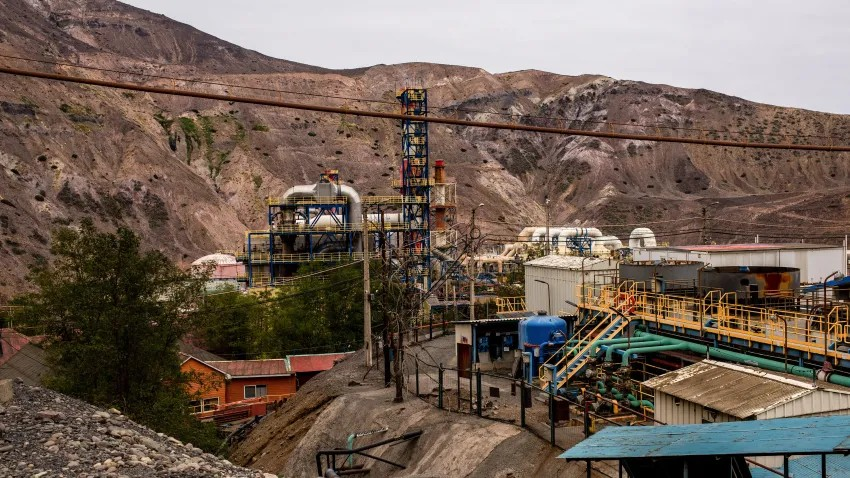 El derrumbe de una mina de Chile deja un muerto y cinco desaparecidos
