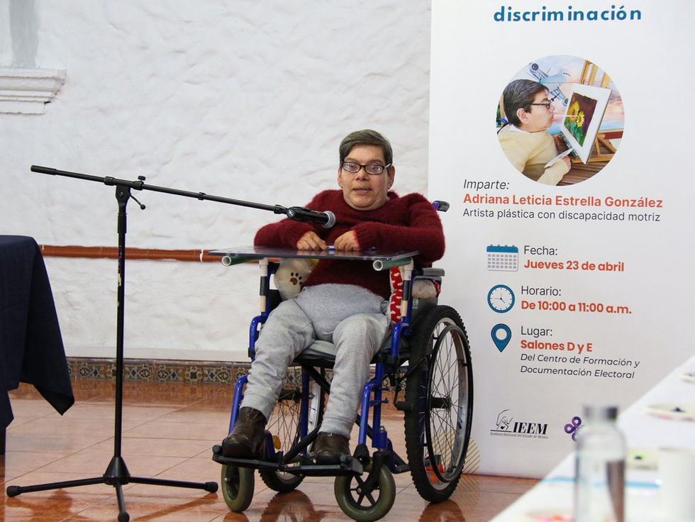 Pintar con la boca: una experiencia en el IEEM para construir espacios libres de discriminación
