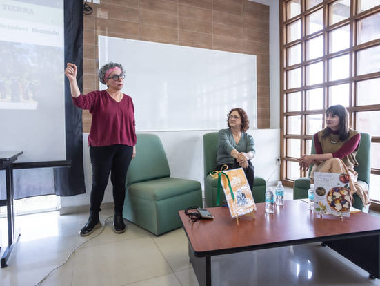 Presentan en la Facultad de Turismo y Gastronomía de la UAEMéx el libro "Cocina más con Vegetales"