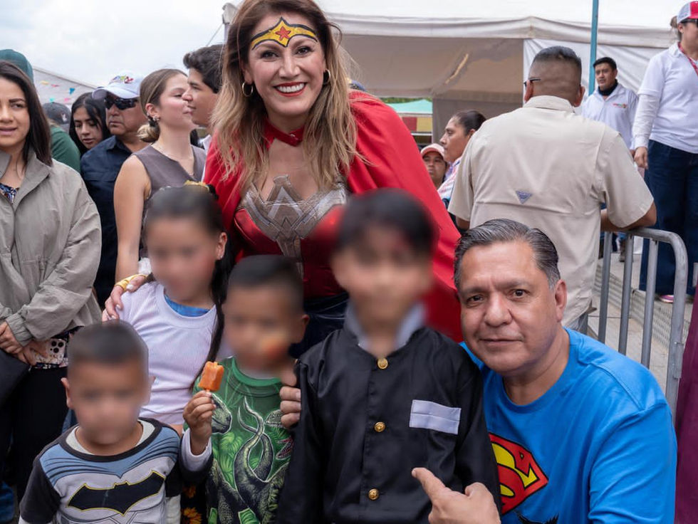 Luces, risas, súper héroes y pirotecnia: así la fiesta de la niñez en Toluca