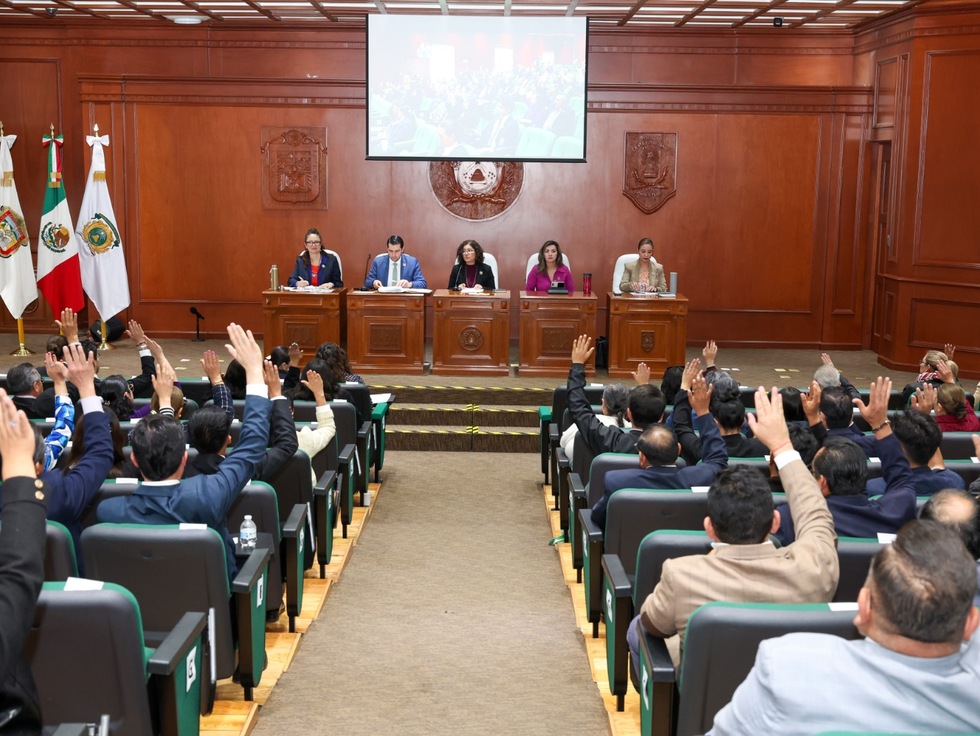 Designan director en Tenancingo y avalan informe de rectora Patricia Zarza Delgado