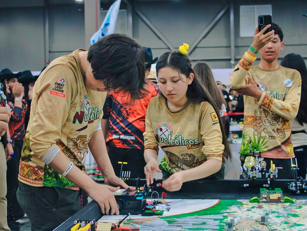Estudiantes mexiquenses, campeones nacionales en robótica