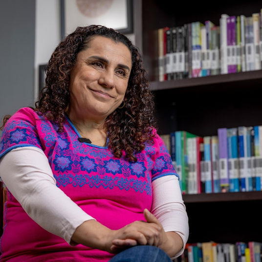 Infancia, migración y mapas: el camino académico de Norma Baca Tavira