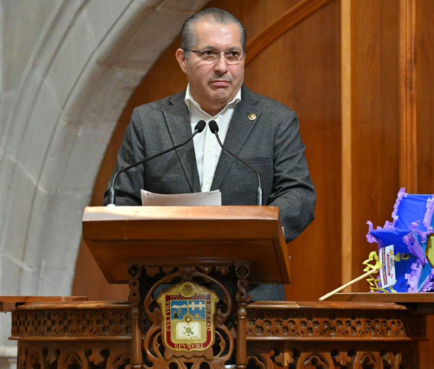 Héctor García: atención médica en casa a personas adultas mayores