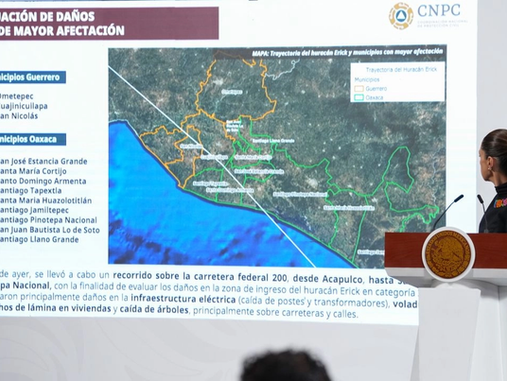 Al paso del Huracán Erick quedan afectados varios municipios de Oaxaca y Guerrero