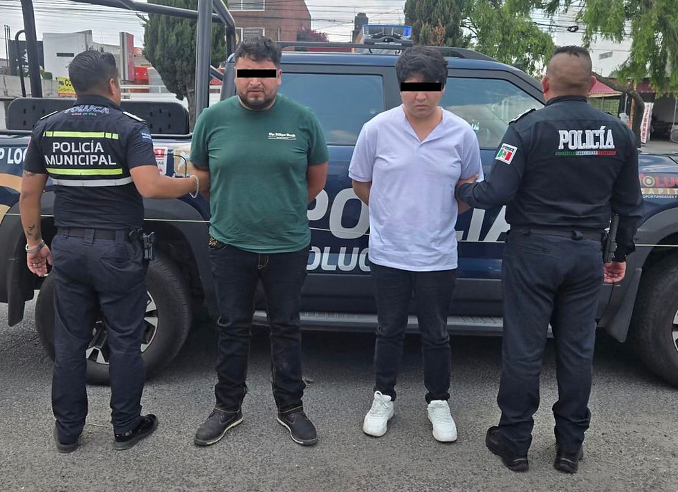 Detienen a dos sujetos por el robo de 15 celulares en la colonia Santa Clara