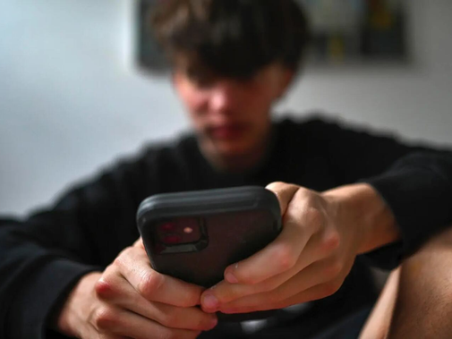 Australia da el paso de prohibir las redes sociales para menores de 15 años