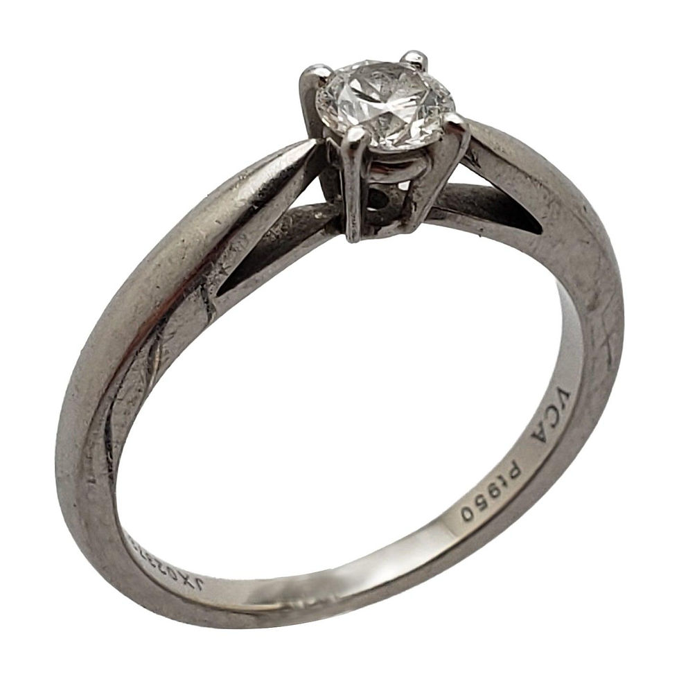 Van Cleef & Arpels 0.25 CT Diamond Platinum Engagement Ring