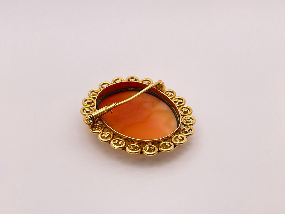 Thumbnail: 18K Yellow Gold Virgin Mary Shell Cameo Brooch