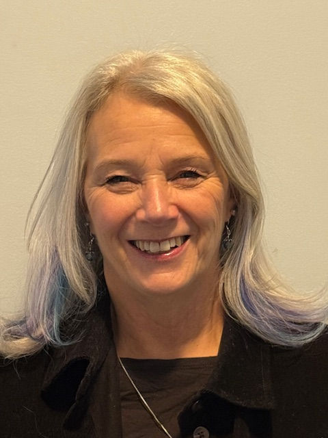 New Joanne Headshot photo.jpg