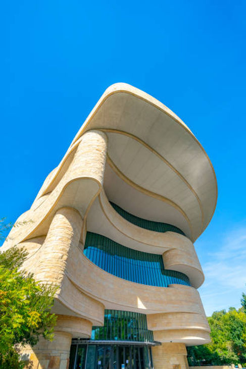 the-national-museum-of-the-american-indian-is-part-of-the-smithsonian-institution-to.jpg_s