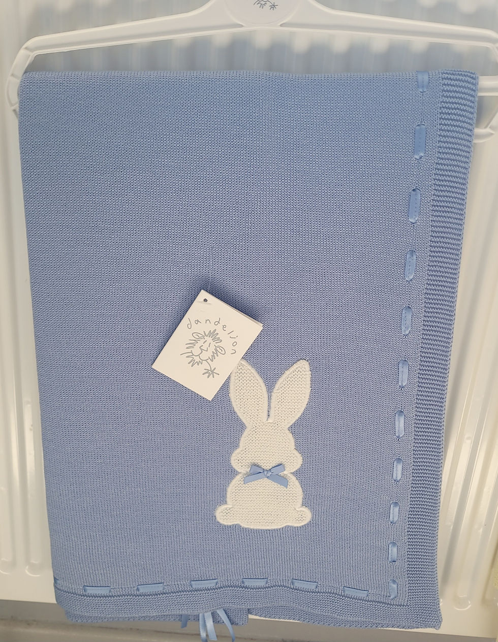 Miniatura: Dandelion Bunny Knitted Shawl - 2 Colours