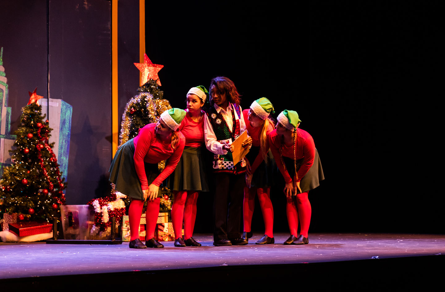 211202 Elf Dress Rehearsal-120.jpg