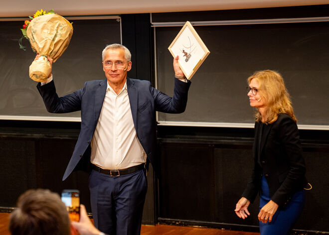 Første æresalumn ved Økonomisk Institutt. Er han samfunnsøkonomiens Messi?