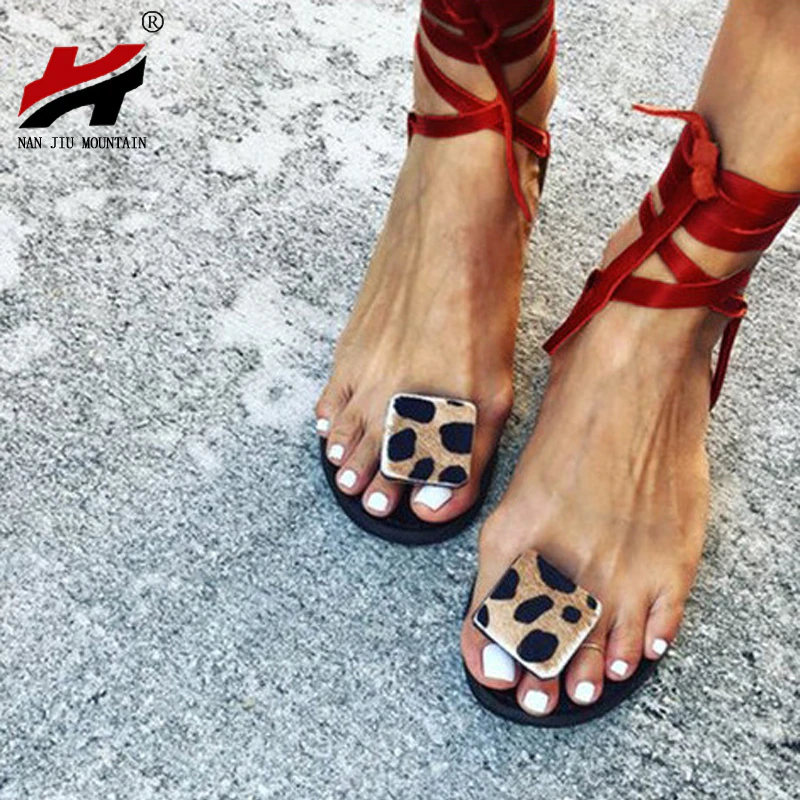 Thumbnail: Women's Flat Open-Toe Leopard Casual Shoes