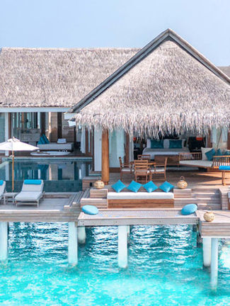 Luxurious and Relaxing Group Travel to the Maldives