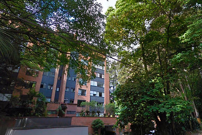2. Edificio Rincón de Castilla No. 1 (Habitat).jpg