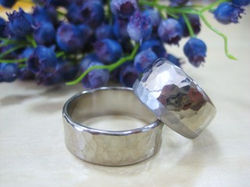大好きな鎚目の指輪を・・・