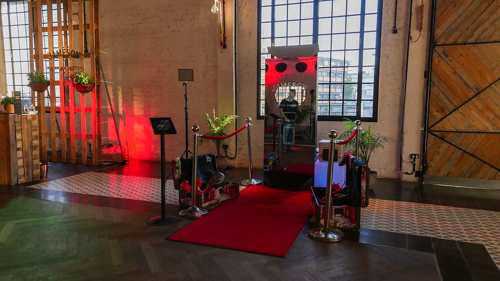 Mirror X Booth - Event impression-15
