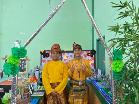 Penerimaan Rapor Berkelas, Perayaan Prestasi dan Kreativitas di SMPs IT Mutiara Pinggir