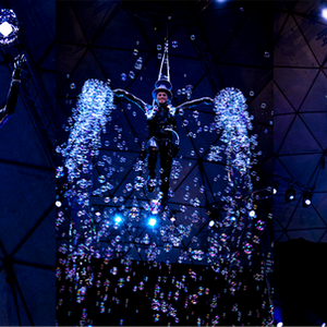 Maxwell the Bubbleologist - The Flying Bubble Show