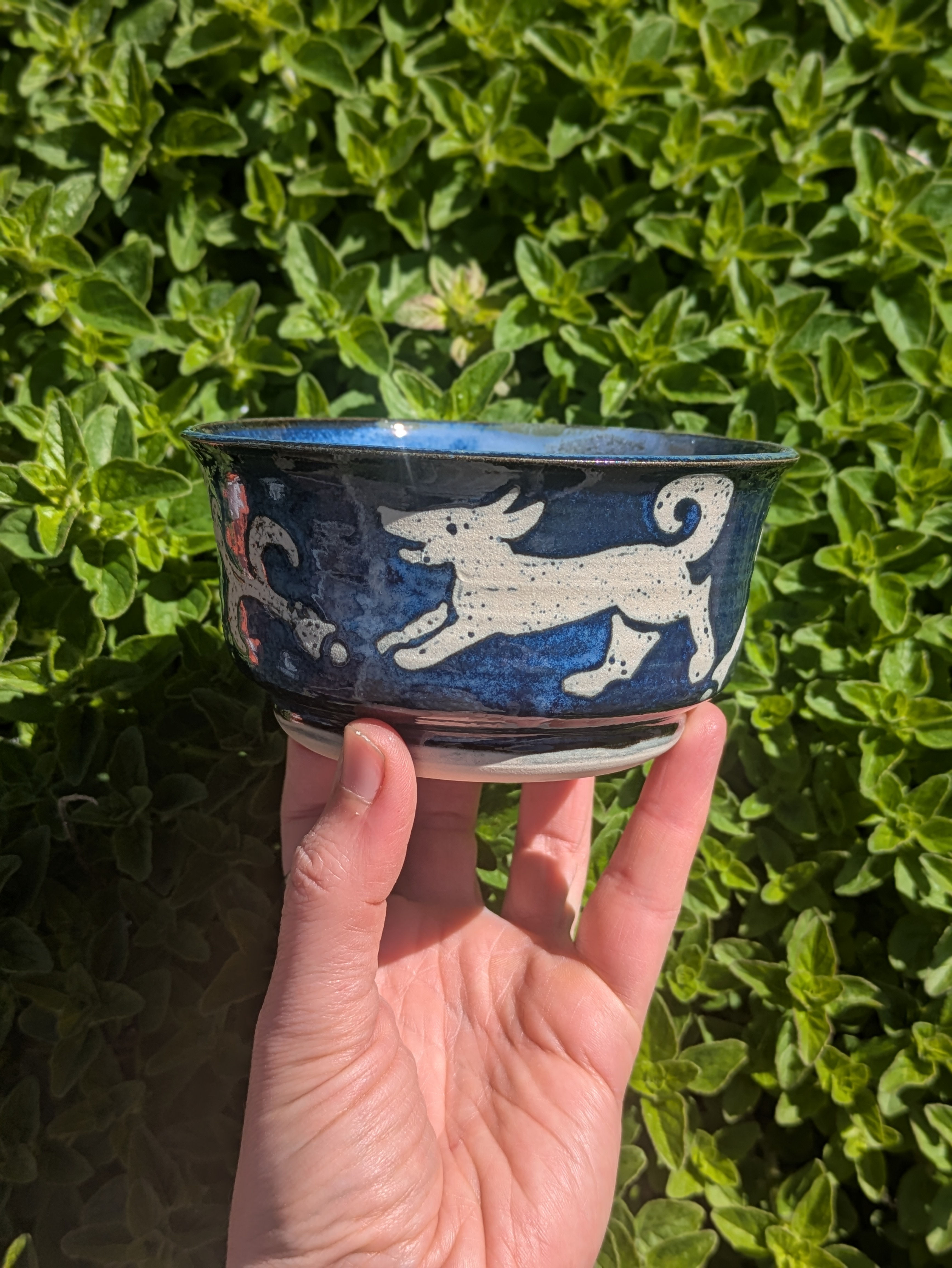 Hound in the foliage - Small Bowl