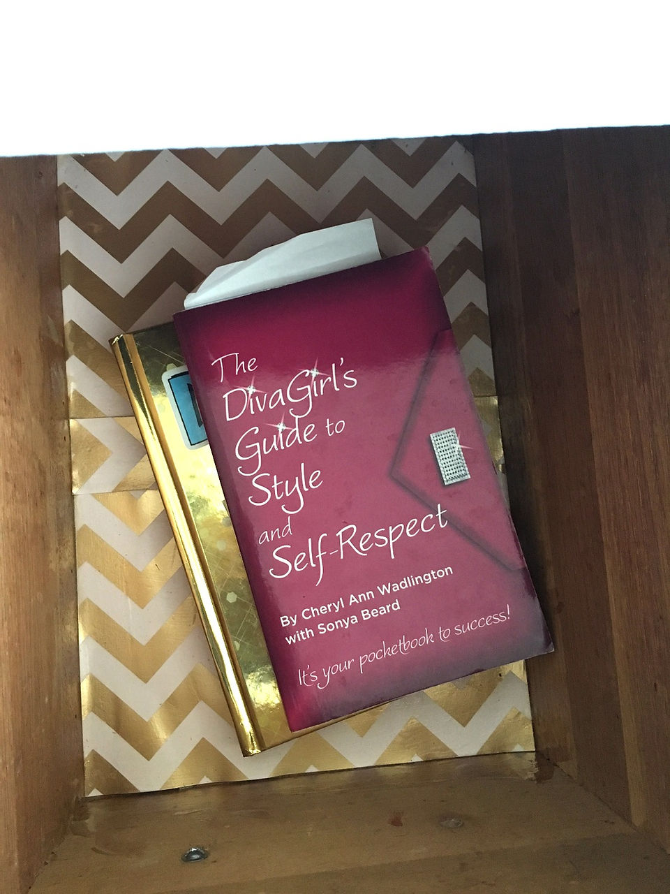 DIY vintage vanity remix