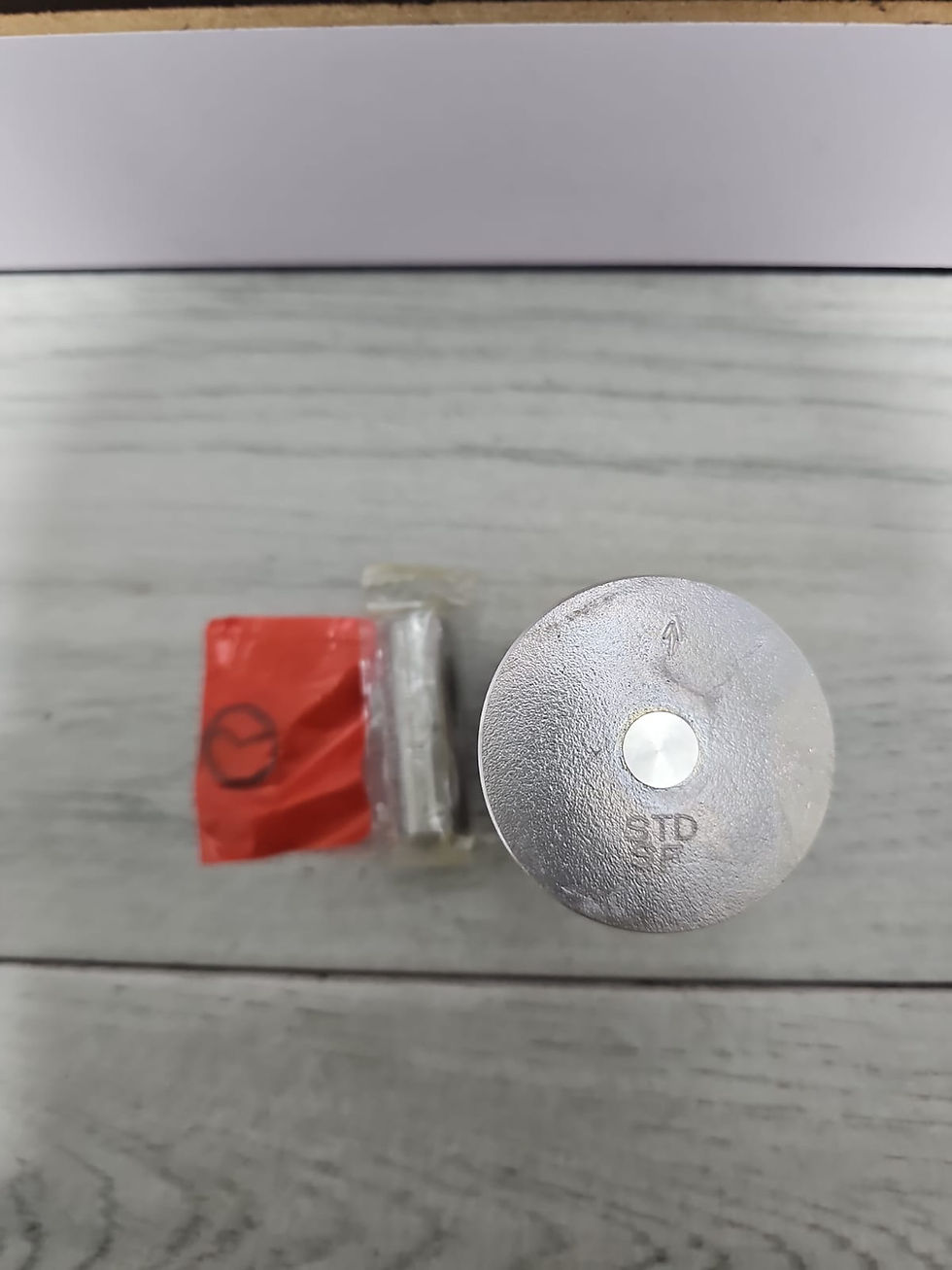 Miniatura: Pistón de motor / Piston / Pistón de motocicleta