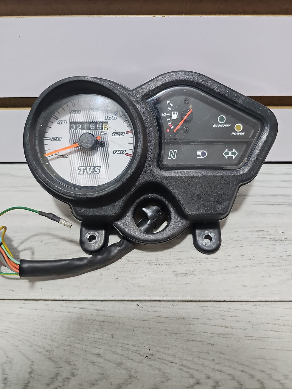 Miniatura: Tablero de instrumentos / velocímetro completo TVS