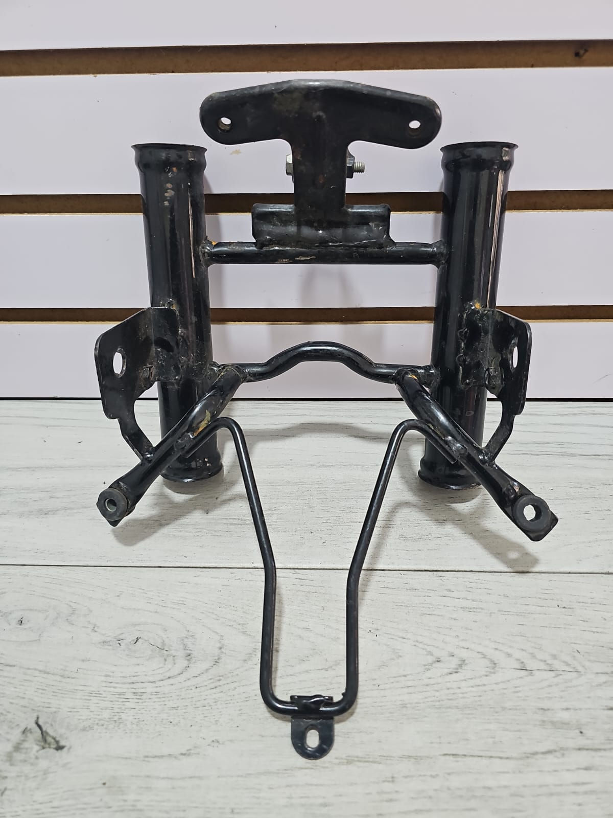 Soporte frontal de carenado / base de faro de motocicleta