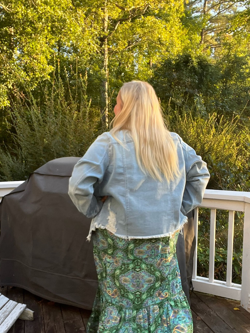 Thumbnail: Distressed Cropped Denim Jacket Curves