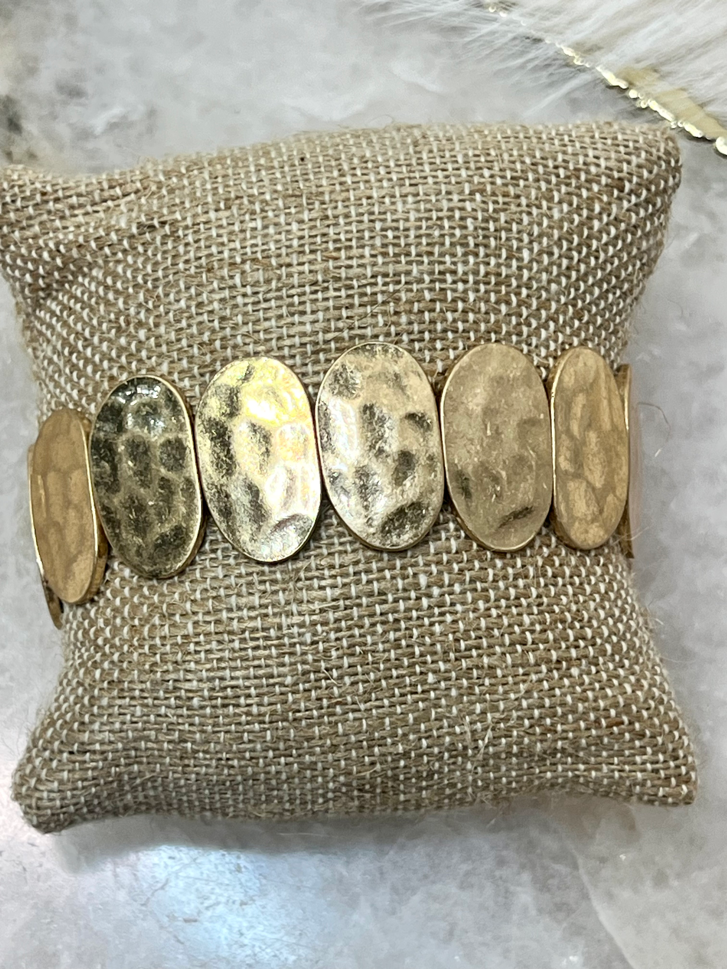 Oval Hammered Gold Stretch Bracelet