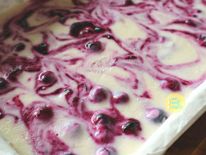 Healthy Frozen Yoghurt Blueberry Burst Bars