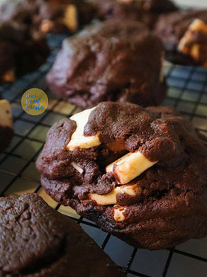 Chunky Chocy-Choc Cookies