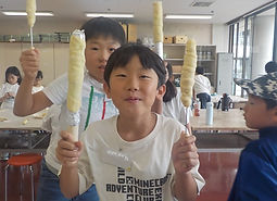 おもしろ棒巻きパン作り