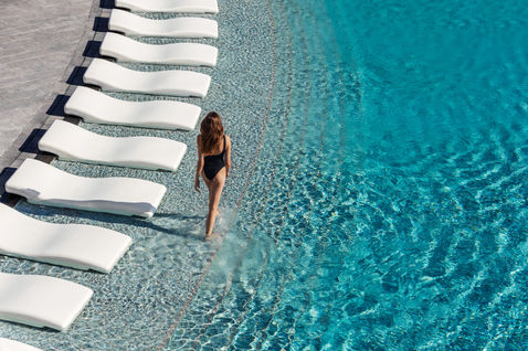 AD_Brand_Boulevard_SpaPool_PoolLoungers_0357_MASTER