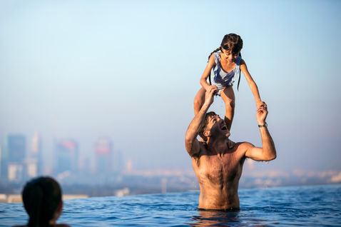 AD_Brand_Fountain_View_Hero_Pool_In_Water_6069_MASTER