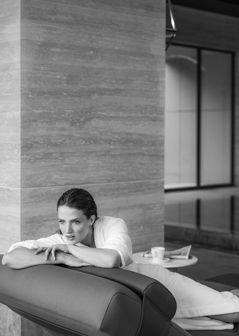 One&Only_Portonovi_LIFESTYLE_DAY1_SpaPool_Her_PoolBed_7825_MASTER_BW