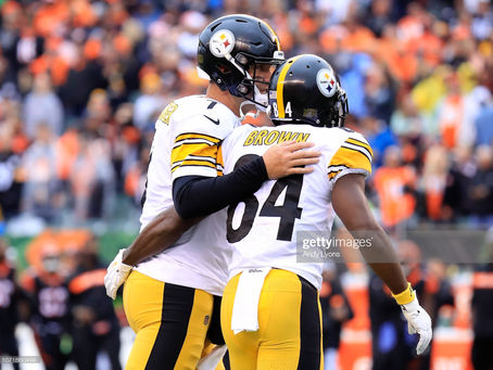 Antonio Brown congratulated Ben Roethlisberger on his legendary career