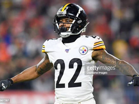 Steven Nelson appears to tell the Steelers not to hold him hostage