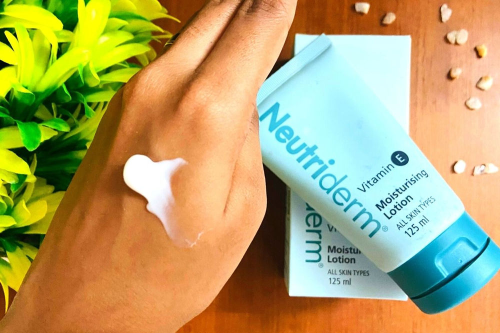 Neutriderm Moisturizer For Oily Skin Neutriderm Vitamin E Moisturizing Lotion Review | The Fab Flip