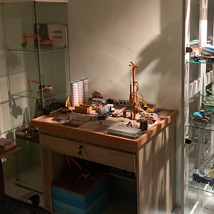 ฐานวางโมเดล